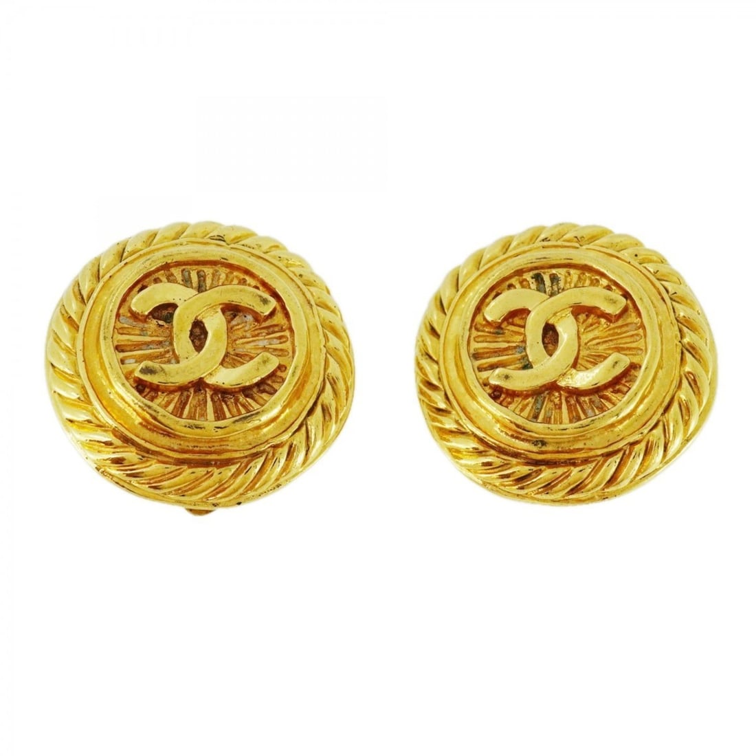 Chanel Coco Mark Circle Earrings, GP Plated Gold for Women: --- Catalog ---Category: SizeSize (HxWxD): 25.70mm x 25.60mm / 1.01'' x 1.01''Category: DesignType: Clip earringsColor: GoldGender: WomenMaterial: Gold platingCategory: GeneralBrand: Chanel--- Item Li