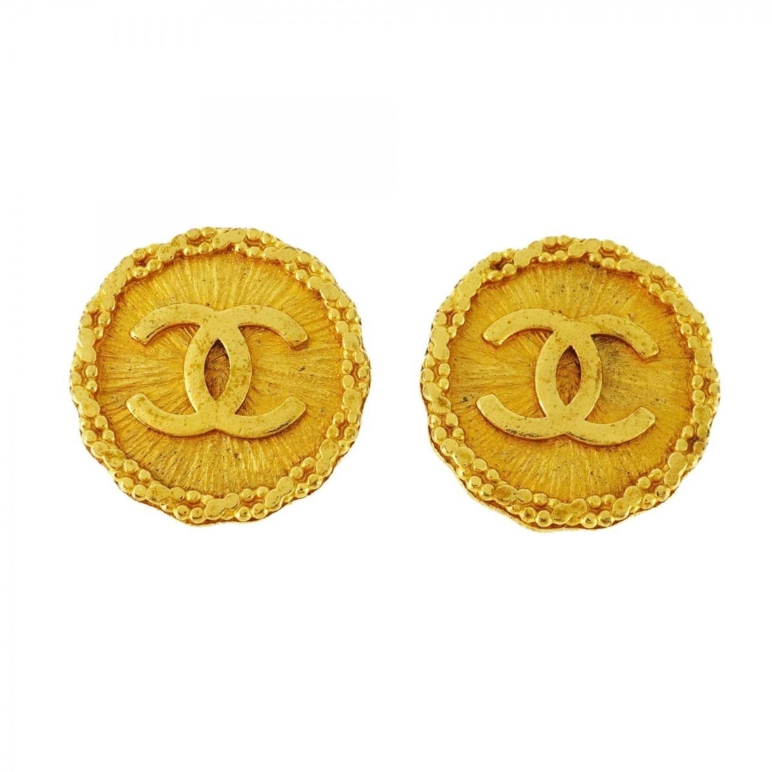 Chanel Coco Mark Circle Earrings, GP Plated Gold for Women: --- Catalog ---Category: SizeSize (HxWxD): 24.20mm x 23.90mm / 0.95'' x 0.94''Category: DesignType: Clip earringsColor: GoldGender: WomenMaterial: Gold platingCategory: GeneralBrand: Chanel--- Item Li