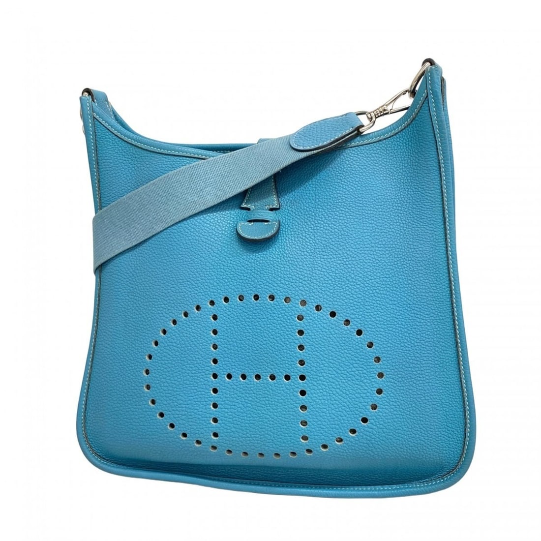 Hermes Hermès Evelyne 1PM Shoulder Bag in Taurillon Clemence Blue Jean with G Stamp, Women's,: --- Catalog ---Category: SizeSize (HxWxD): 28cm x 30cm x 8cm / 11.02'' x 11.81'' x 3.14''Category: DesignType: Shoulder bagColor: Blue jeanGender: WomenMaterial: Taurillon clemence leather Category: G