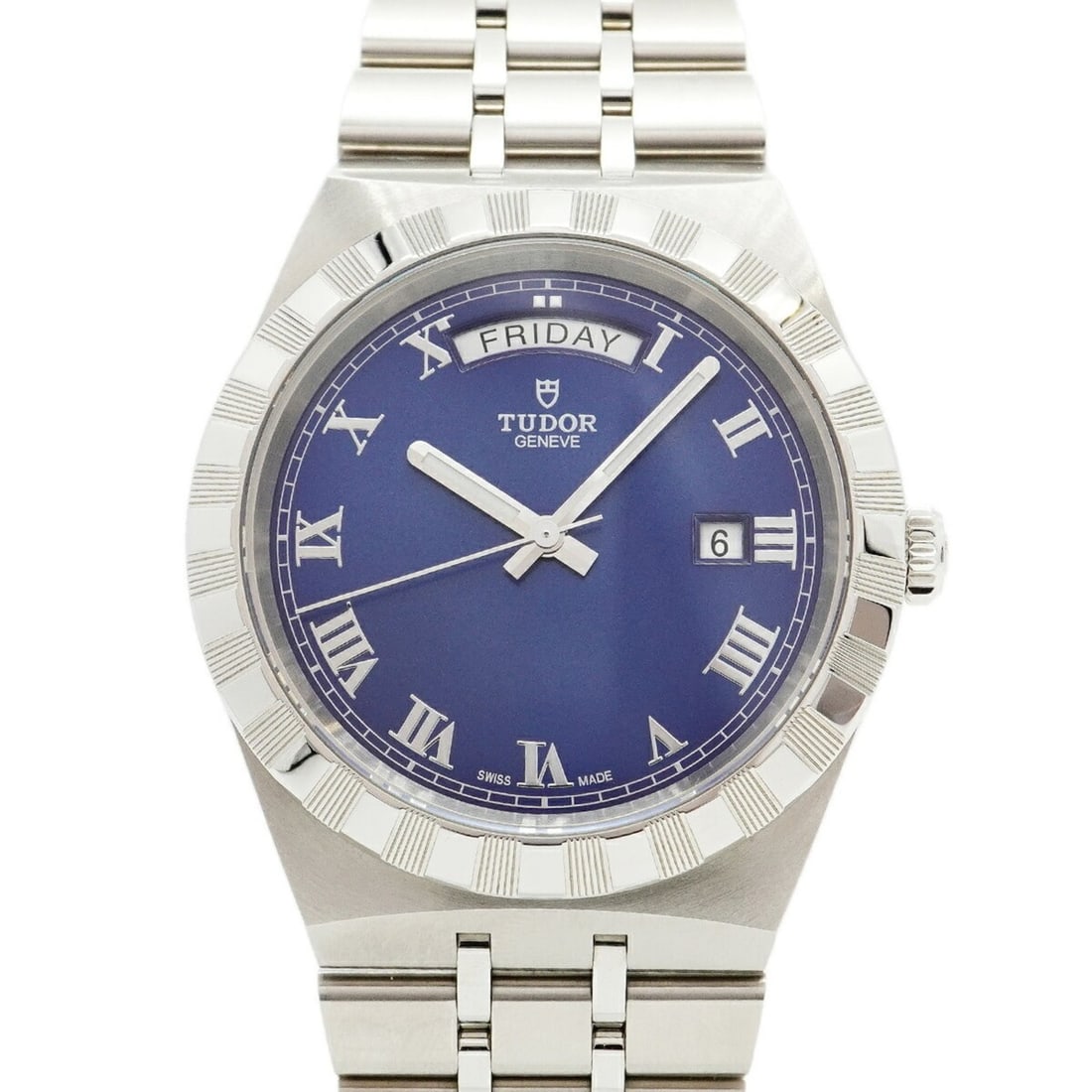 Tudor Royal 28600 Navy Dial Men's Watch: --- Catalog ---Category: SizeWrist Size: 19cm / 7.48''Case Diameter: 41mm / 1.61''Category: DesignType: WristwatchGender: MenColor (Dial): NavyMaterial (Band): Stainless steelCategory: GeneralMPN: 286