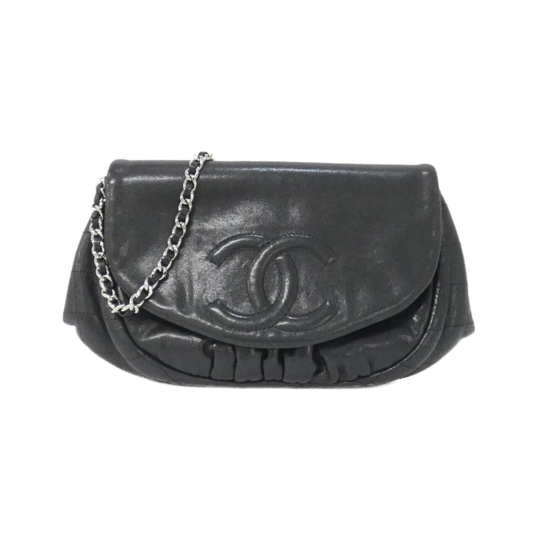 Chanel 40033 Shoulder Bag: --- Catalog ---Category: SizeSize (HxWxD): 12cm x 25cm x 3cm / 4.72'' x 9.84'' x 1.18''Category: DesignType: Shoulder bagColor: BlackGender: WomenMaterial: Leather Hardware Color: SilverLeather/Fur