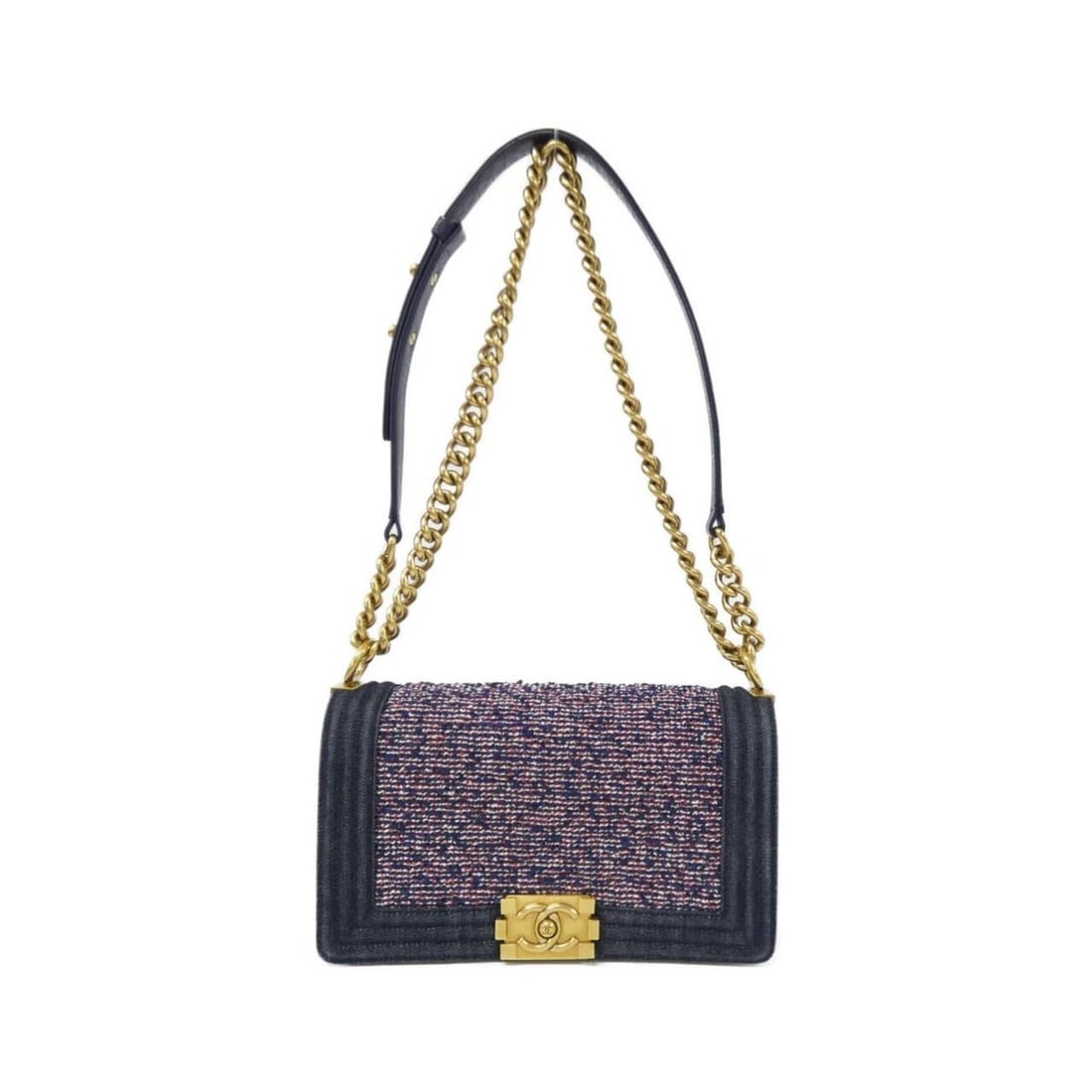 Chanel Boy Line Shoulder Bag: --- Catalog ---Category: SizeSize (HxWxD): 15cm x 25cm x 9cm / 5.9'' x 9.84'' x 3.54''Category: DesignType: Shoulder bagColor: Blue, NavyGender: WomenMaterial: Denim , Tweed Category: GeneralBrand: