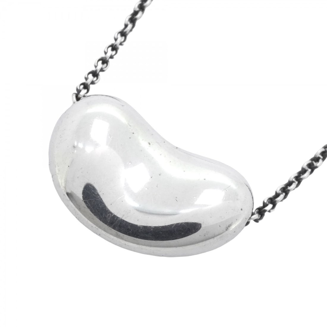 Tiffany Bean Necklace, Silver 925, Women's, P2261769: --- Catalog ---Category: SizePendant Size: 13mm x 20.5mm / 0.51'' x 0.8''Neck Circumference: 46 cm / 18.11''Category: DesignGender: WomenMaterial: Silver 925Necklace Type: NecklaceCategory: GeneralBra
