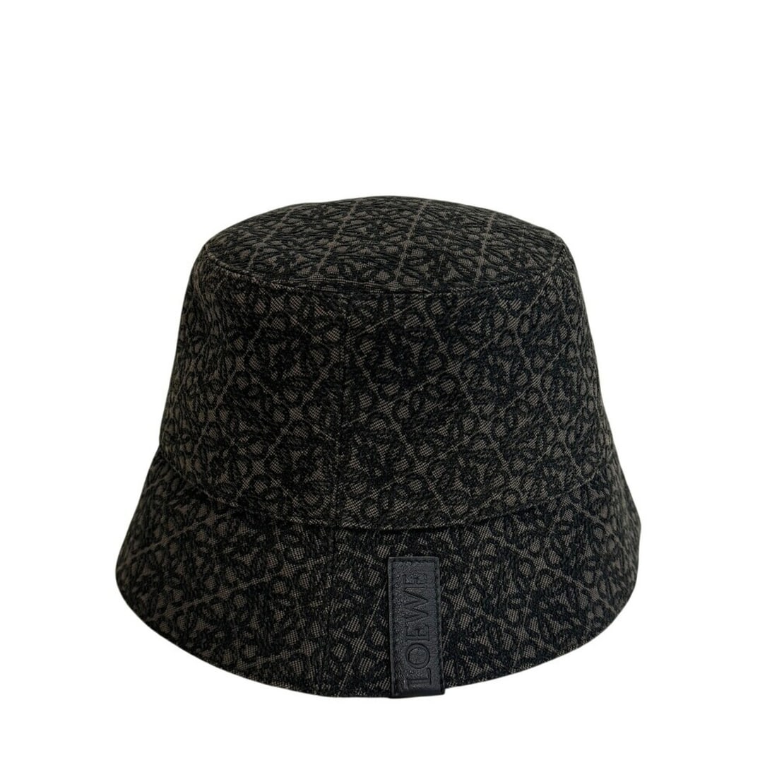 LOEWE K820HB1X13 Reversible Repeat Anagram Hat, Black, Women's: --- Catalog ---Category: DesignType: Tulip hatColor: Black, NavyGender: WomenMaterial: Cotton Category: GeneralMPN: K820HB1X13Brand: LoeweCategory: MeasurementsHeight: 60cm / 23.62''--- Item List ---S