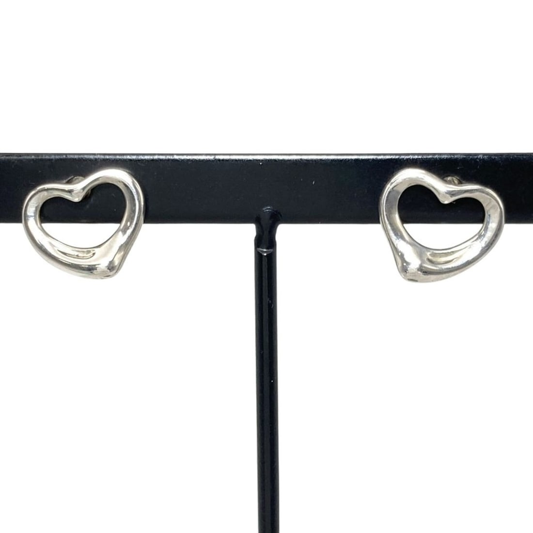 Tiffany & Co. Elsa Peretti Open Heart Stud Earrings, 1.6g, SV925 with 14K Silver Posts, Women's: --- Catalog ---Category: SizeSize (HxWxD): 8.80mm x 10.50mm / 0.35'' x 0.41''Category: DesignType: Stud earringsColor: SilverGender: WomenMaterial: Silver 925Category: GeneralBrand: Dior HommeCountry