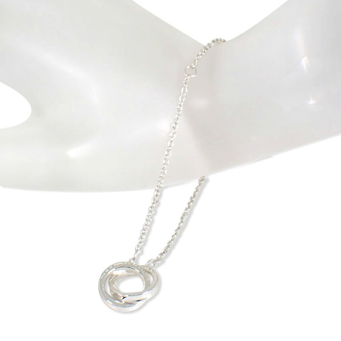 TIFFANY 925 Interlocking Circle Bracelet: --- Catalog ---Category: SizeLength: 18.5cm / 7.28''Category: DesignType: Charm braceletGender: WomenMaterial: Sterling silver 925Category: GeneralBrand: Tiffany--- Item List ---Section: ConditionRank