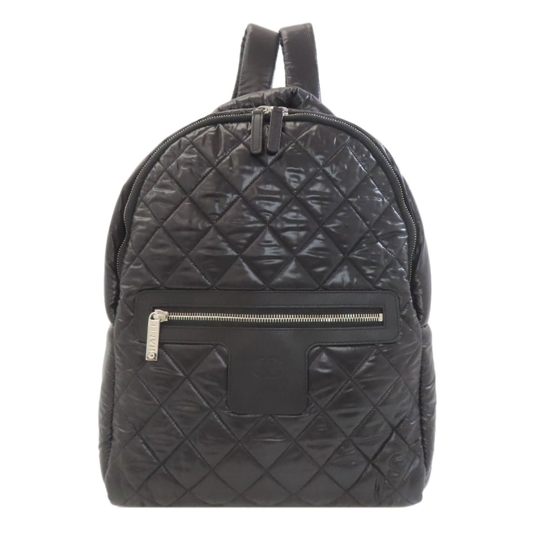 CHANEL Coco Cocoon Backpack/Daypack Nylon Women's: --- Catalog ---Category: SizeSize (HxWxD): 33cm x 28cm x 12cm / 12.99'' x 11.02'' x 4.72''Category: DesignType: BackpackColor: BlackGender: WomenMaterial: Nylon Category: GeneralBrand: Chanel--- Item