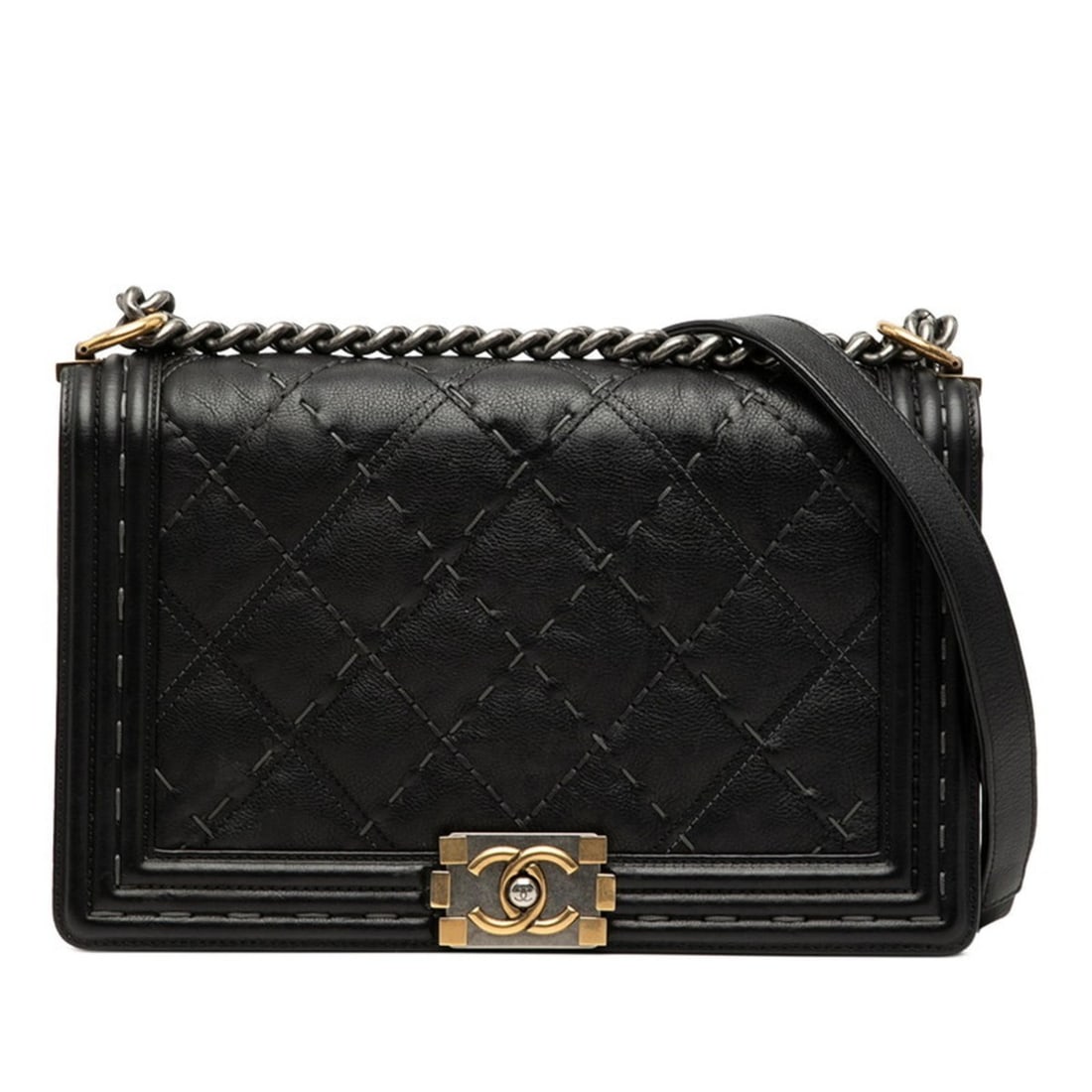 CHANEL Coco Mark Matelasse Boy Chanel 28 Chain Shoulder Bag in Black Lambskin for Women: --- Catalog ---Category: SizeSize (HxWxD): 18cm x 28cm x 7cm / 7.08'' x 11.02'' x 2.75''Category: DesignType: Shoulder bagColor: BlackGender: WomenMaterial: Leather Leather/Fur Type: LambskinCategory: