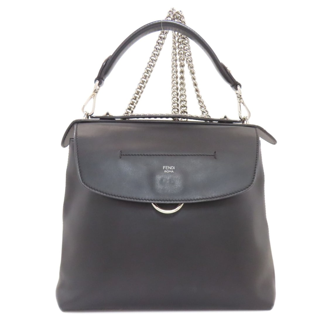 FENDI 2-Way Backpack/Daypack in Calfskin for Women: --- Catalog ---Category: SizeSize (HxWxD): 24cm x 28.5cm x 13cm / 9.44'' x 11.22'' x 5.11''Category: DesignType: BackpackColor: BlackGender: WomenMaterial: Leather Leather/Fur Type: CalfskinCategory: