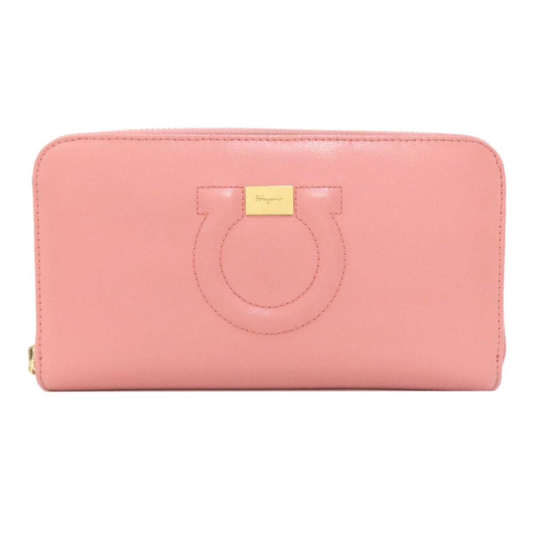 Salvatore Ferragamo Gancini long wallet, leather, women's: --- Catalog ---Category: SizeSize (HxWxD): 10cm x 19cm x 2cm / 3.93'' x 7.48'' x 0.78''Category: DesignType: Long wallet (bi-fold)Color: PinkGender: WomenMaterial: Leather Category: GeneralBrand: Salv