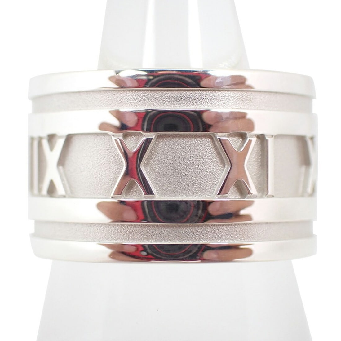 TIFFANY 925 Atlas Wide Ring, size 10.5: --- Catalog ---Category: SizeUS Size: 5.5Brand Size: 50Category: DesignType: Band ringMaterial: Sterling silver 925Category: GeneralBrand: Tiffany--- Item List ---Section: ConditionRanking: Rank A Use