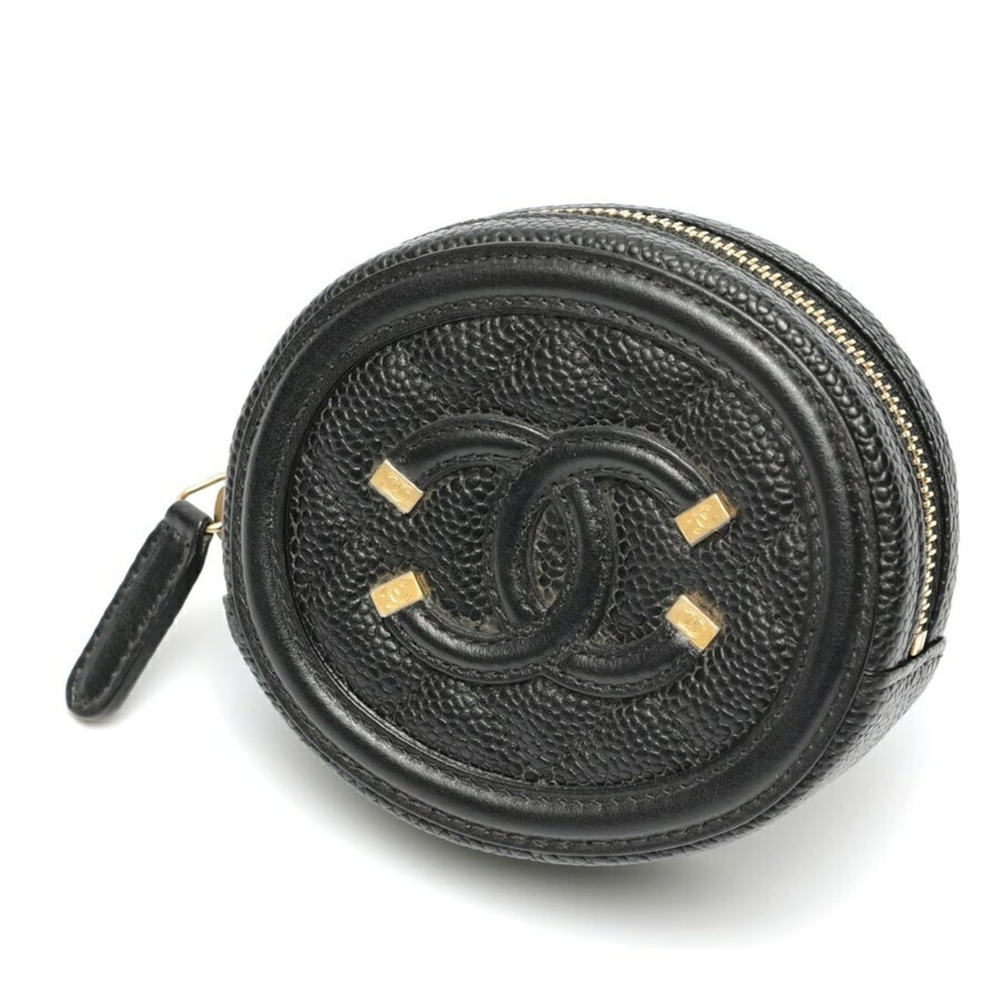 CHANEL CC Filigree Coin Case A81458 in Black Caviar Leather: --- Catalog ---Category: SizeSize (HxWxD): 8.5cm x 10cm x 3cm / 3.34'' x 3.93'' x 1.18''Category: DesignType: Coin purse/coin caseColor: BlackGender: WomenMaterial: Grained Calfskin Category: GeneralB
