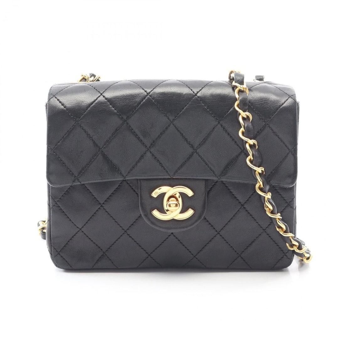 CHANEL Mini Matelasse Shoulder Bag/Handbag in Lambskin Leather, Black: --- Catalog ---Category: SizeSize (HxWxD): 13cm x 17cm x 6cm / 5.11'' x 6.69'' x 2.36''Category: DesignType: Handbag, Shoulder bagColor: BlackGender: WomenMaterial: Leather Leather/Fur Type: LambskinC