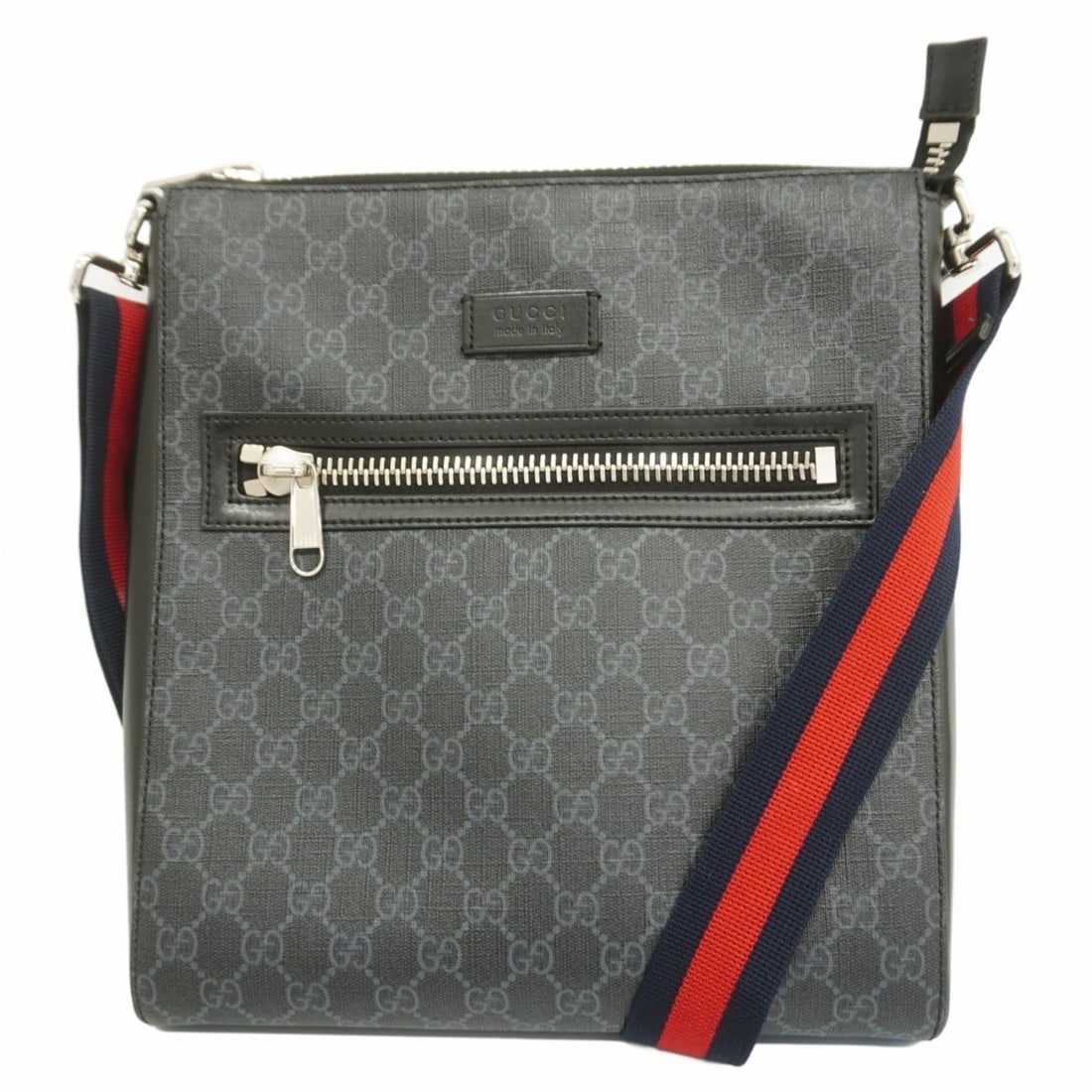 Gucci GG Supreme Shoulder Bag 474137 Black Men's: --- Catalog ---Category: SizeSize (HxWxD): 30cm x 27cm x 4cm / 11.81'' x 10.62'' x 1.57''Category: DesignType: Shoulder bagColor: BlackGender: MenMaterial: PVC Hardware Color: SilverCategory: GeneralM