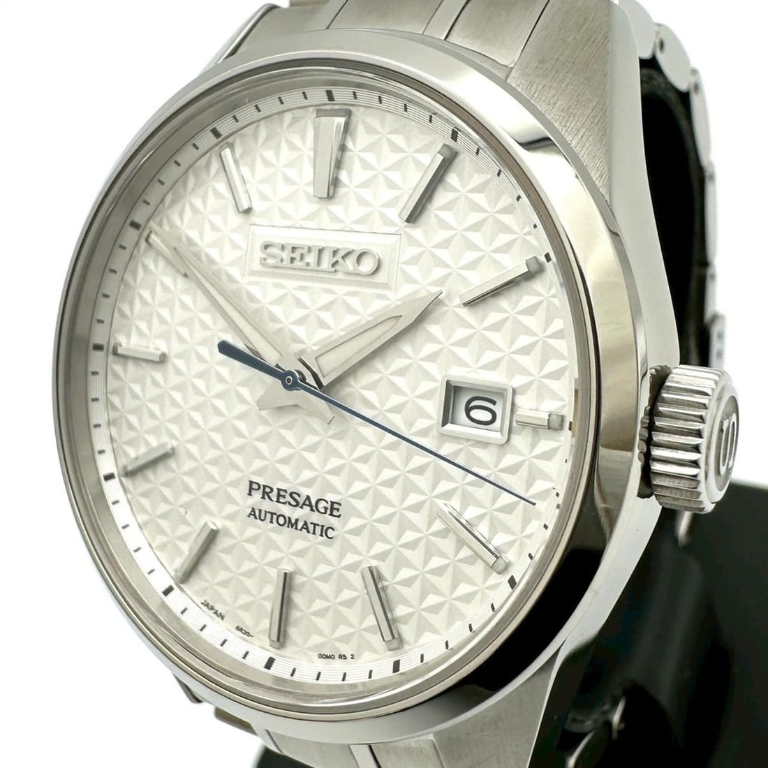 Seiko Presage Date SARX075 Automatic Watch, White Stainless Steel, Men's: --- Catalog ---Category: SizeWrist Size: 16.5cm / 6.49''Case Diameter: 40mm / 1.57''Category: DesignType: WristwatchGender: MenColor (Dial): WhiteMaterial (Band): Stainless steelMaterial (Case): Stain