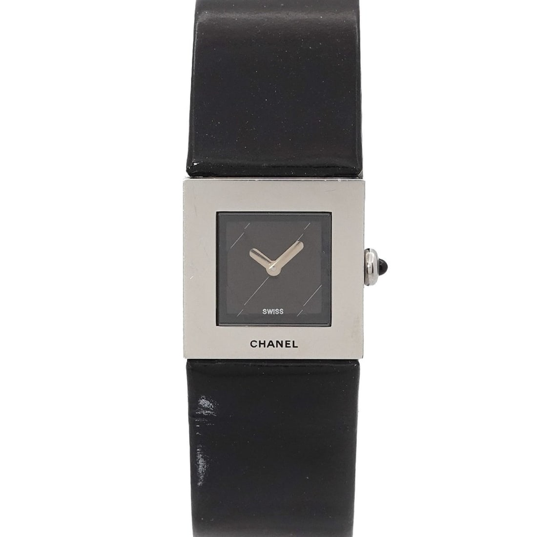 CHANEL Matelasse H0116 Women's Black Quartz Watch: --- Catalog ---Category: SizeWrist Size: 12cm - 17cm / 4.72'' - 6.69''Case Diameter: 19mm / 0.75''Category: DesignType: WristwatchGender: WomenColor (Dial): BlackMaterial (Band): Leather, Stainless st