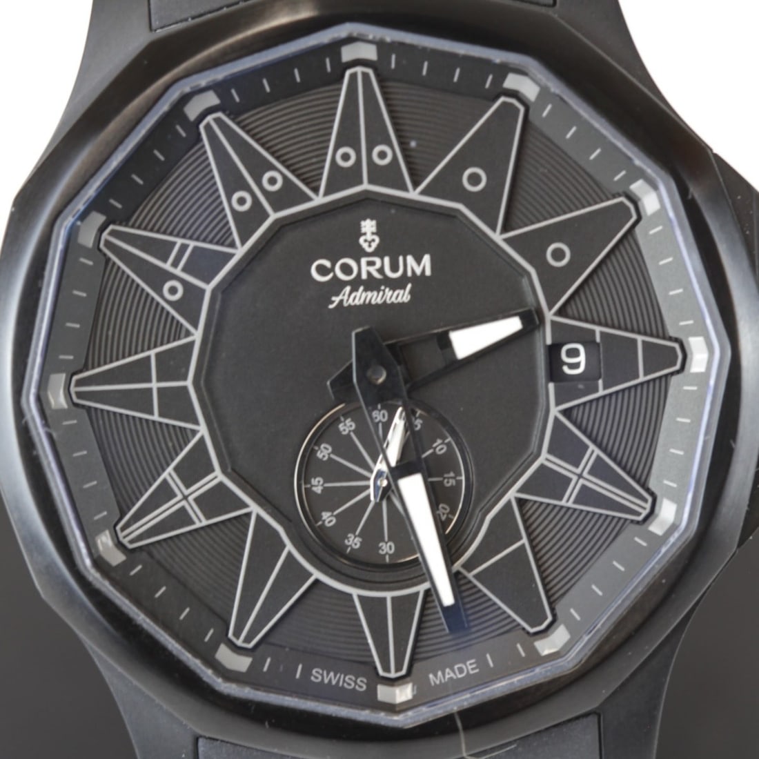 CORUM Admiral's Cup Legend Limited Edition 01.0090 Automatic Men's Watch: --- Catalog ---Category: SizeBand Width: 21.3mm / 0.84''Wrist Size: 19cm / 7.48''Case Diameter: 41.5mm / 1.63''Case Thickness: 10.7mm / 0.42''Category: DesignType: WristwatchGender: MenDisplay: Analog