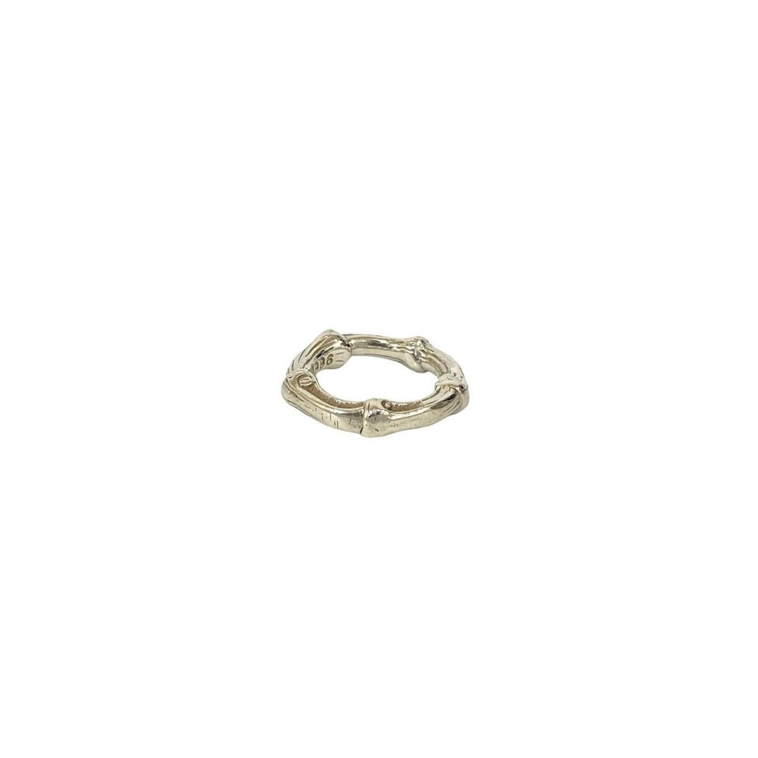 TIFFANY & Co. Tiffany Bamboo Ring, 925 Sterling Silver, Size 4, Women's Accessory, 33101: --- Catalog ---Category: SizeJP Size: 4US Size: 3Category: DesignType: Band ringColor: SilverGender: WomenMaterial: Silver 925Category: GeneralBrand: Tiffany--- Item List ---Section: ConditionRanking: