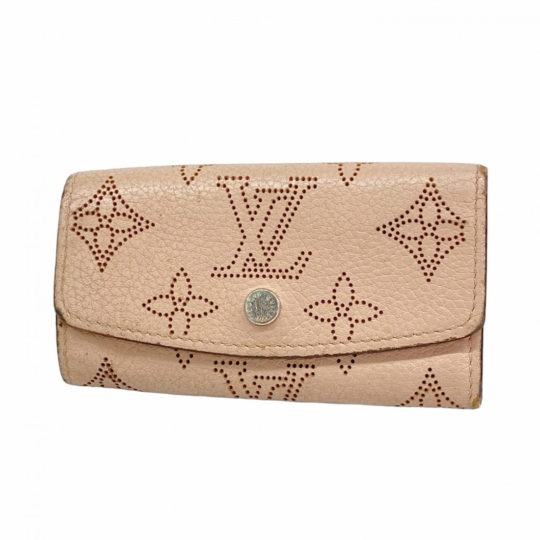 Louis Vuitton Mahina Multicle 4 Key Case M64056 Magnolia Women's: --- Catalog ---Category: DesignType: KeycaseColor: MagnoliaGender: WomenCategory: GeneralMPN: M64056Brand: Louis VuittonCategory: Physical PropertiesSize (HxWxD): 6cm x 10cm x 1cm / 2.36'' x 3.93'' x