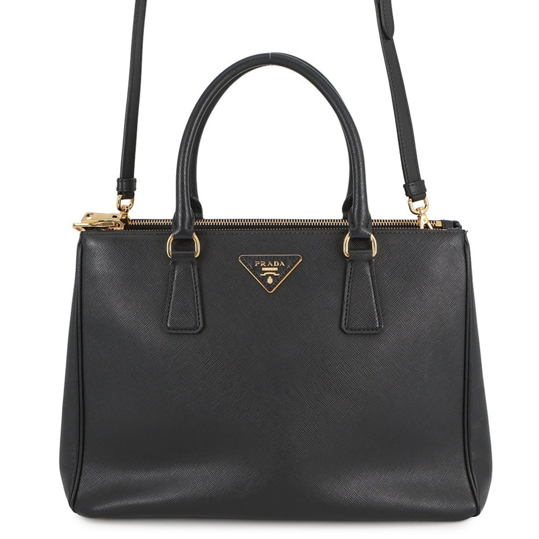 Prada Galleria Saffiano Leather Large Handbag 1BA274 PRADA 2-Way Shoulder Bag Black: --- Catalog ---Category: SizeSize (HxWxD): 23cm x 32cm x 14cm / 9.05'' x 12.59'' x 5.51''Category: DesignType: Handbag, Shoulder bagColor: BlackGender: WomenMaterial: Leather Category: GeneralMPN: