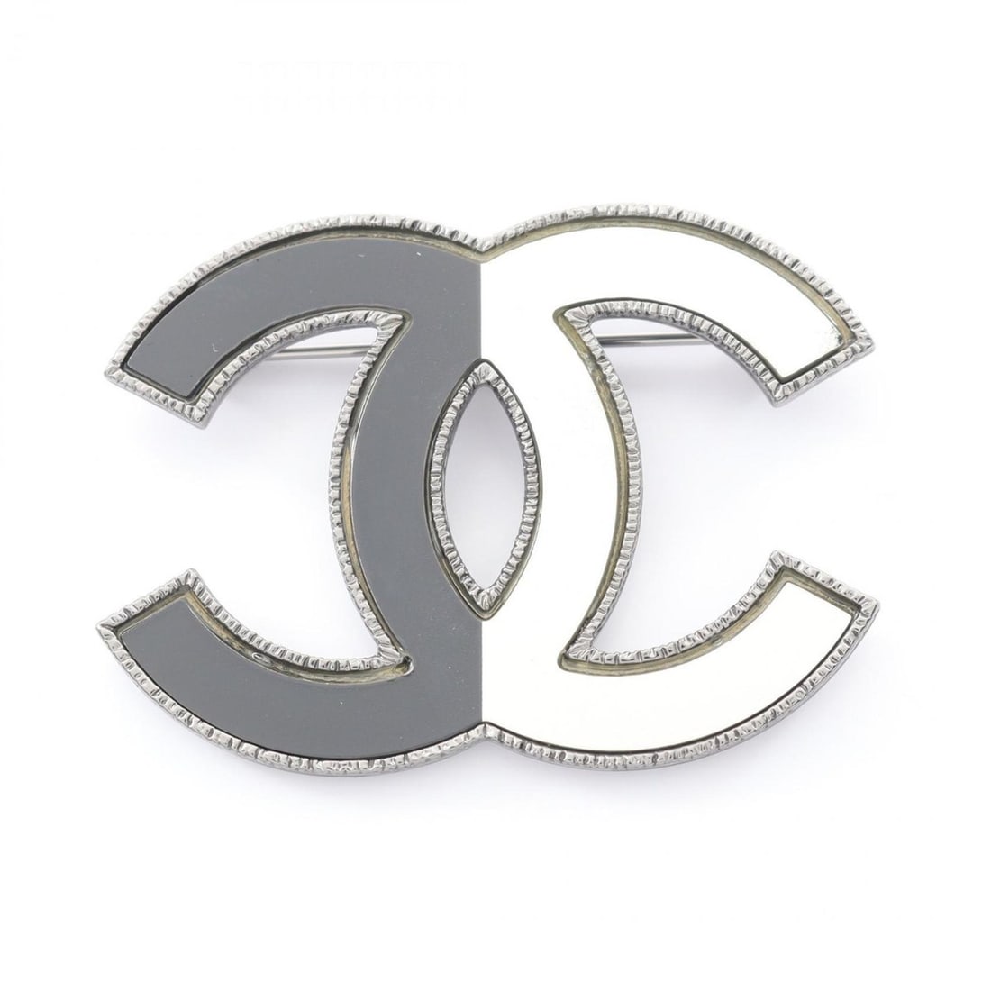 CHANEL Coco Mark Brooch, Stainless Steel, Women's, Silver, Black, White, A16B: --- Catalog ---Category: DesignType: BroochColor: Black, Silver, WhiteGender: WomenMaterial: Stainless steelCategory: GeneralMPN: A16BBrand: Chanel--- Item List ---Section: ConditionRanking: Rank A