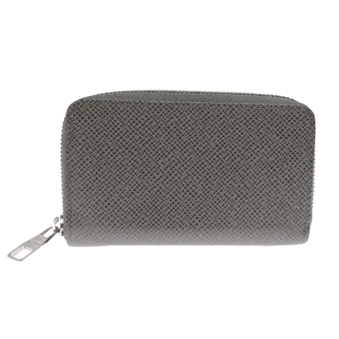 Louis Vuitton Zippy Coin Purse Men's Wallet/Coin Case M30511 (Discontinued) Taiga Gray: --- Catalog ---Category: SizeSize (HxWxD): 7cm x 11.5cm x 2cm / 2.75'' x 4.52'' x 0.78''Category: DesignType: Coin purse/coin caseColor: GrayGender: MenMaterial: Taiga leather Category: GeneralMPN: M3