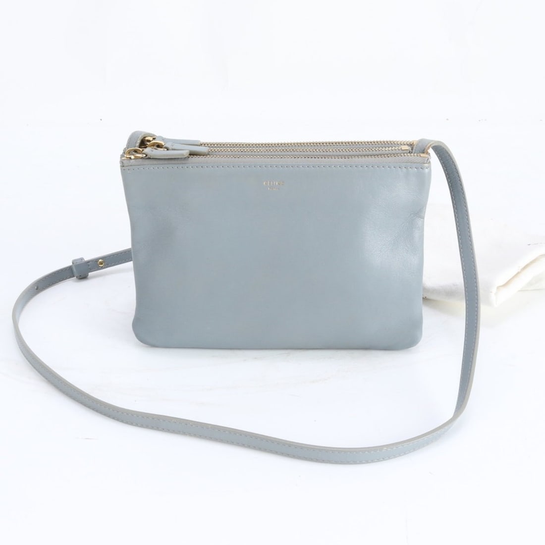 Celine Trio Leather Shoulder Bag Crossbody Gray Women's: --- Catalog ---Category: SizeSize (HxWxD): 15cm x 22cm x 3cm / 5.9'' x 8.66'' x 1.18''Category: DesignType: Shoulder bagColor: GrayGender: WomenCategory: GeneralBrand: CelineCountry of Origin: Italy--