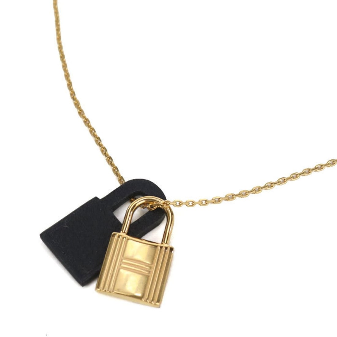 Celine Shoulder Bag, Macadam Coated Canvas, Brown, Women's, Free Shipping, Z8825: --- Catalog ---Category: SizeSize (HxWxD): 28cm x 40cm x 12cm / 11.02'' x 15.74'' x 4.72''Category: DesignType: Shoulder bagColor: BrownGender: WomenMaterial: Coated canvas Category: GeneralBrand: Cel