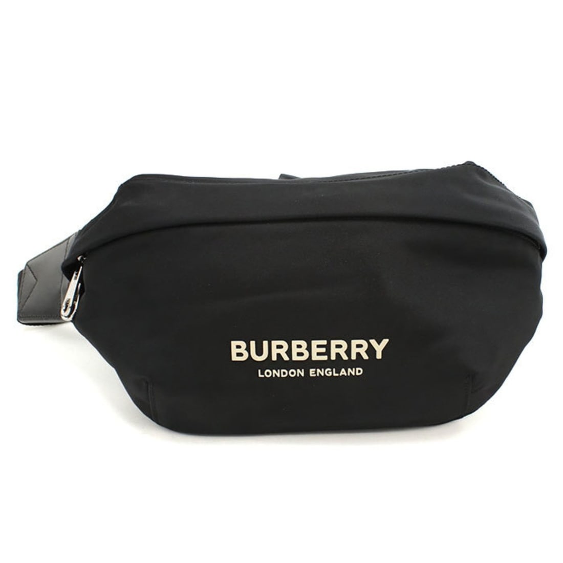 CELINE C3 Knot Bangle Medium Silver Women's: --- Catalog ---Category: SizeLength: 15.5cm / 6.1''Category: DesignType: BangleColor: SilverGender: WomenMaterial: MetalCategory: GeneralBrand: Celine--- Item List ---Section: ConditionRanking: Rank B