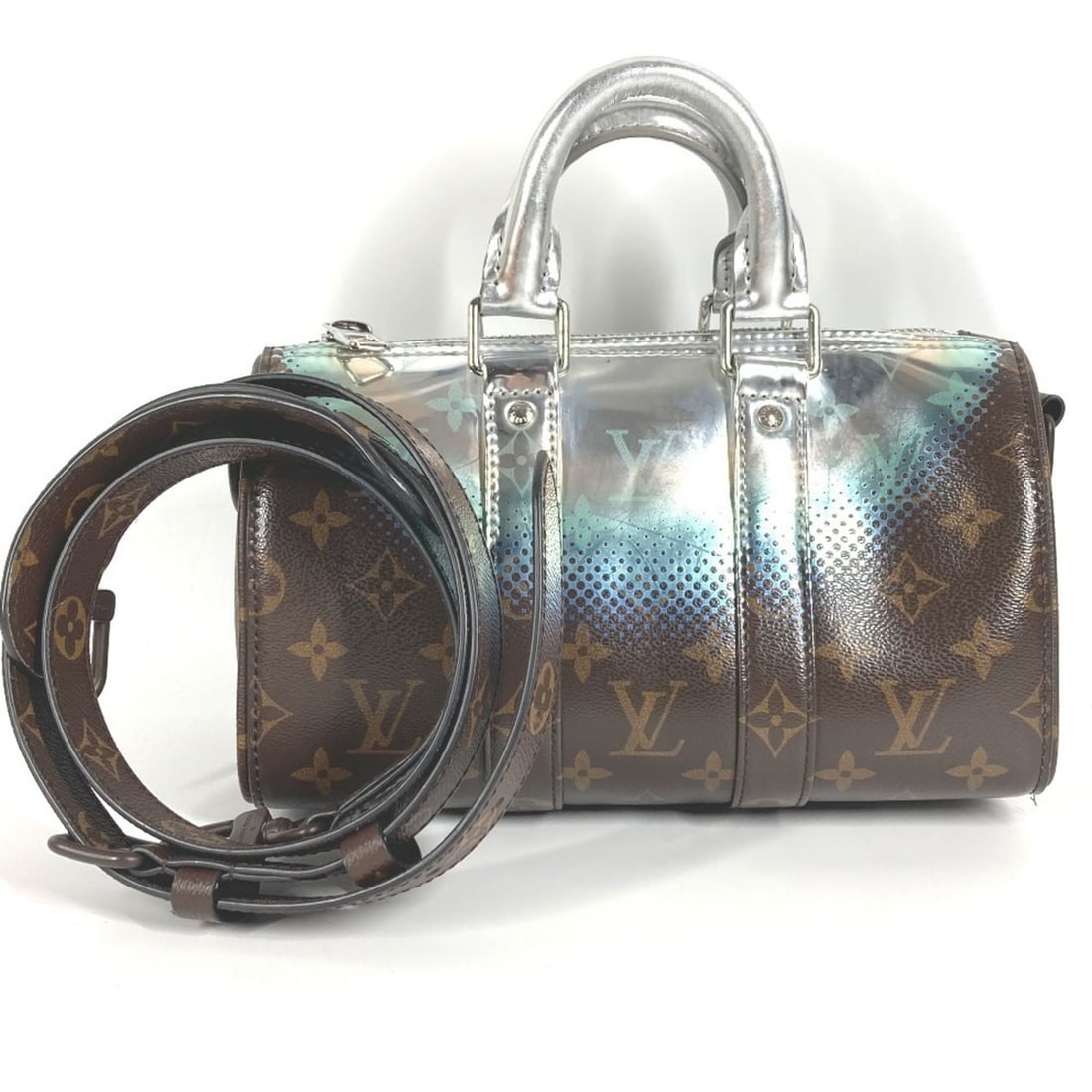LOUIS VUITTON M23119 Monogram Metallic Nebula Keepall Bandouliere 25 Mini Boston Bag, Shoulder 2-Way: --- Catalog ---Category: DesignType: Boston bag, Handbag, Shoulder bagColor: Brown, MetallicGender: Men,WomenMaterial: Monogram , Canvas , Leather Category: GeneralMPN: M23119Brand: Louis VuittonCount