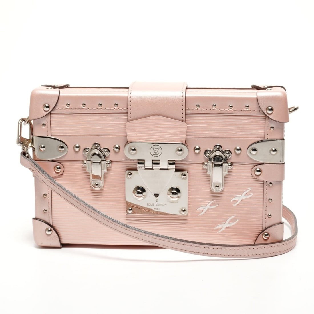 Louis Vuitton Epi Petite Malle Trunk Shoulder Bag, Pink, WS27346: --- Catalog ---Category: SizeSize (HxWxD): 11.5cm x 19cm x 5cm / 4.52'' x 7.48'' x 1.96''Category: DesignType: Shoulder bagColor: PinkGender: WomenCategory: GeneralBrand: Louis VuittonCountry of Origi