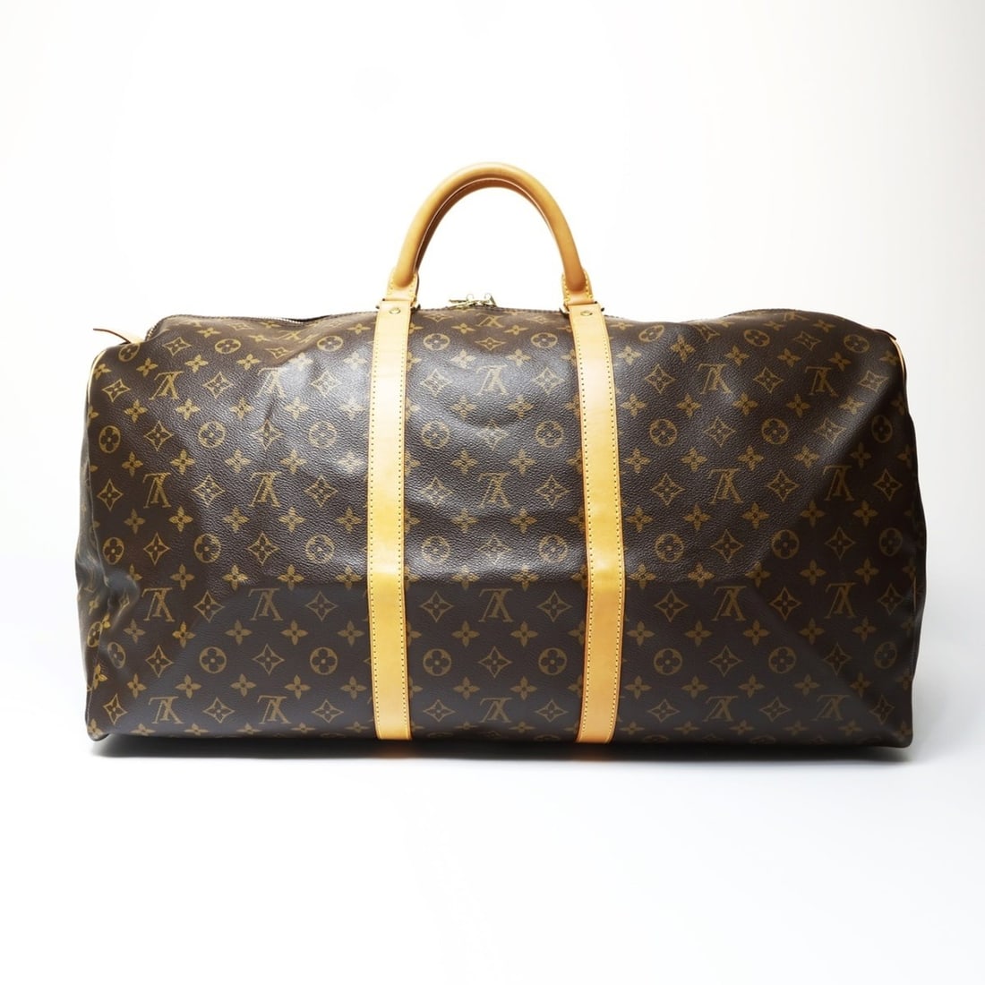 Louis Vuitton Keepall 60 Monogram Boston Bag, Brown, 2004, WS26660: --- Catalog ---Category: SizeSize (HxWxD): 35cm x 60cm x 26cm / 13.77'' x 23.62'' x 10.23''Category: DesignType: Boston bagColor: BrownGender: WomenCategory: GeneralBrand: Louis VuittonCountry of Orig