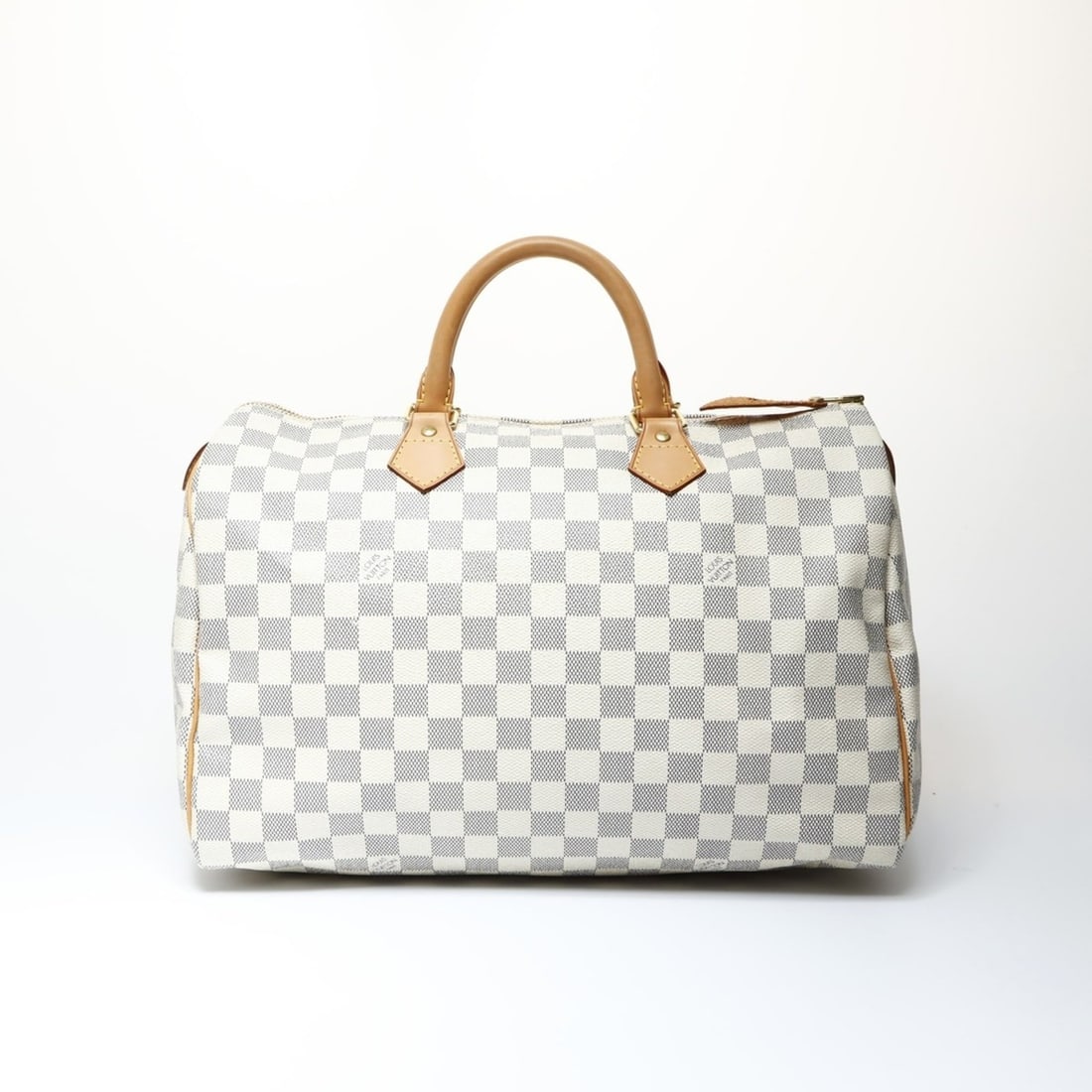Louis Vuitton Damier Speedy 35 Azur Boston Bag, White, 2010, WS26661: --- Catalog ---Category: SizeSize (HxWxD): 25cm x 35cm x 17cm / 9.84'' x 13.77'' x 6.69''Category: DesignType: Boston bagColor: WhiteGender: WomenCategory: GeneralBrand: Louis VuittonCountry of Origin