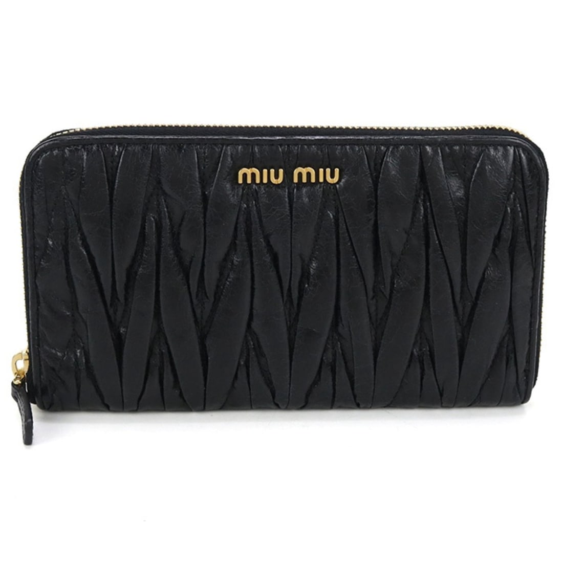 Miu Miu MIU Outlet Long Wallet with Zip-Around Matelasse Design, Women's, Black: --- Catalog ---Category: SizeSize (HxWxD): 11cm x 19cm x 2cm / 4.33'' x 7.48'' x 0.78''Category: DesignType: Long wallet (bi-fold)Color: BlackGender: WomenMaterial: Leather Inner Pocket: Bill slot 2,
