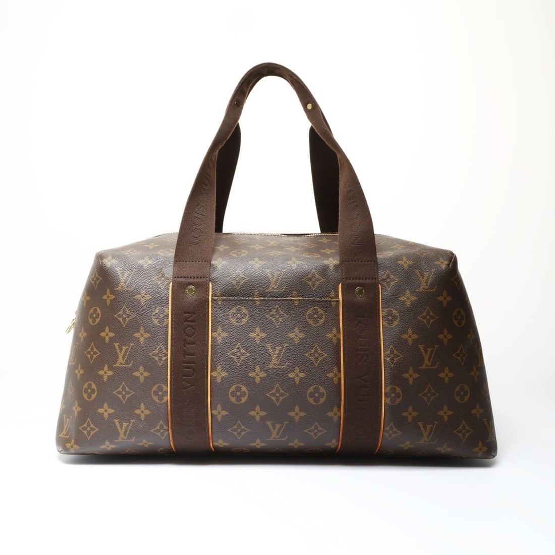 Louis Vuitton 2011 Monogram Weekender MM Boston Bag, Brown, WS26616: --- Catalog ---Category: SizeSize (HxWxD): 22cm x 48cm x 22cm / 8.66'' x 18.89'' x 8.66''Strap Length: 56cm / 22.04''Category: DesignType: Boston bagColor: BrownGender: Men,WomenMaterial: Monogram Cat