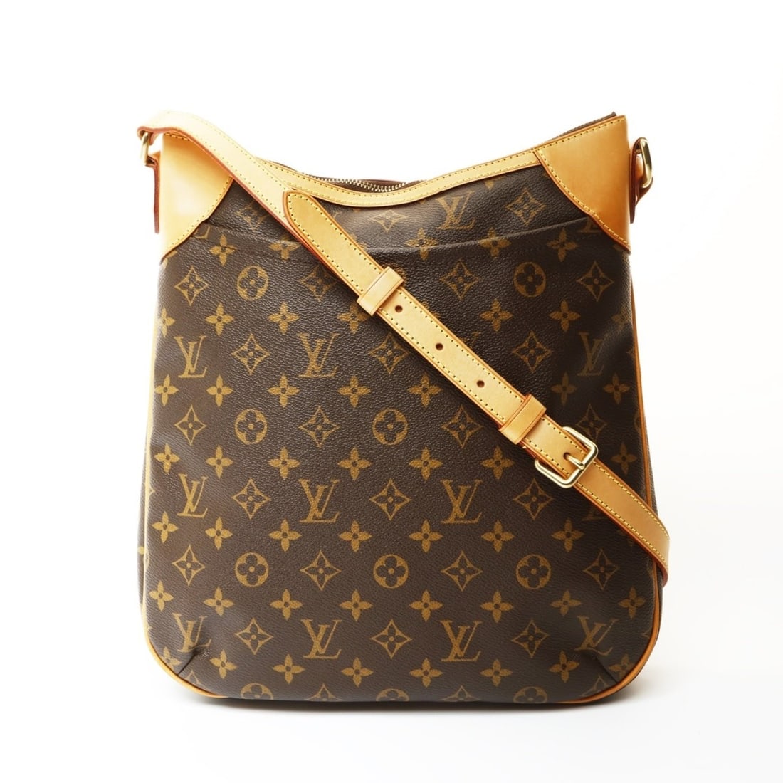 Louis Vuitton 2008 Monogram Odeon MM Shoulder Bag, Brown, WS27071: --- Catalog ---Category: SizeSize (HxWxD): 32cm x 31cm x 5cm / 12.59'' x 12.2'' x 1.96''Strap Length: 109cm - 121cm / 42.91'' - 47.63''Category: DesignType: Shoulder bagColor: Brown, MonogramGender: W