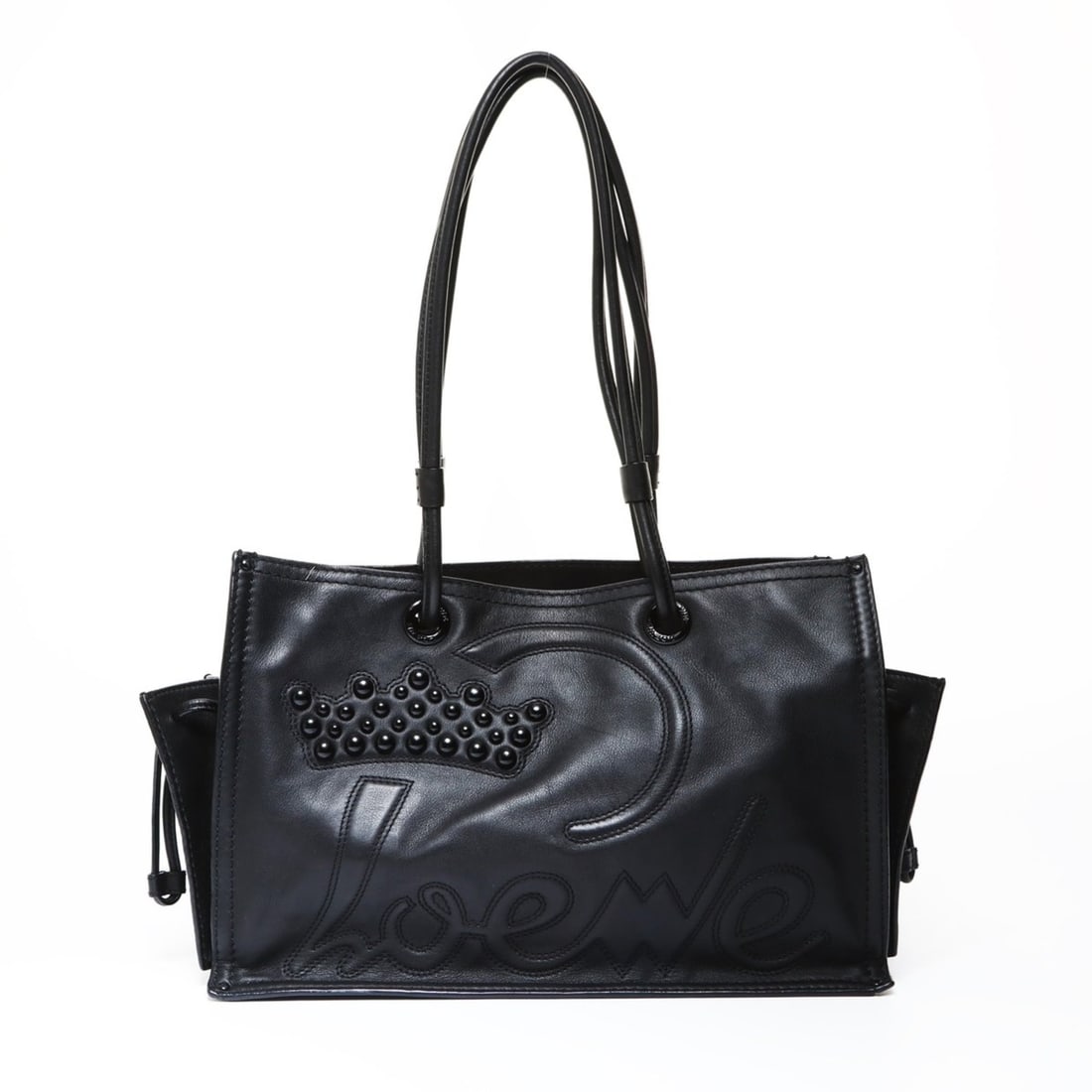 LOEWE Shopper Bag Logo Leather Anagram Tote Black WS26914: --- Catalog ---Category: SizeSize (HxWxD): 23.5cm x 39cm x 14.5cm / 9.25'' x 15.35'' x 5.7''Strap Length: 60cm / 23.62''Category: DesignType: Tote bagColor: BlackGender: WomenMaterial: Leather Categor