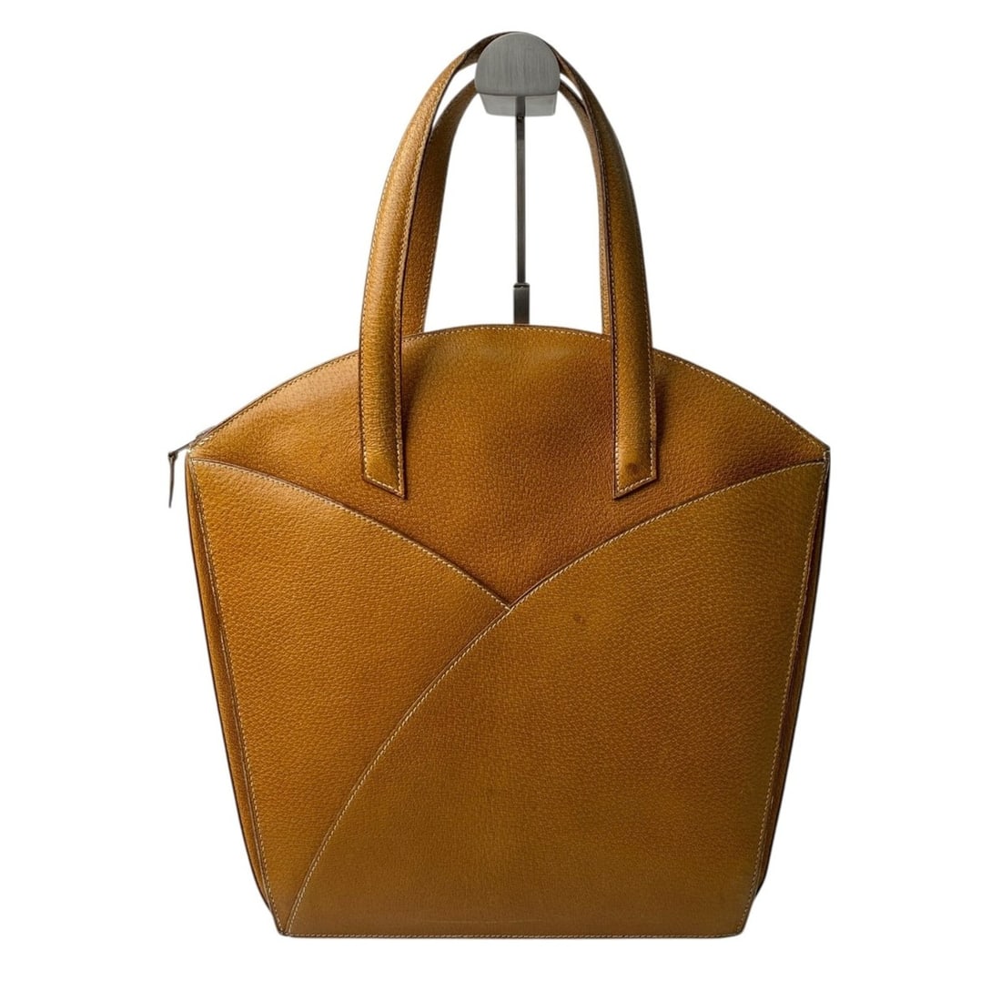 Hermes HERMES Women's Cokers Tote Bag: --- Catalog ---Category: SizeWeight: 774g / 1.7lb.Size (HxWxD): 32cm x 34cm x 11cm / 12.59'' x 13.38'' x 4.33''Strap Length: 48cm / 18.89''Category: DesignType: Tote bagColor: CamelGender: WomenMateri