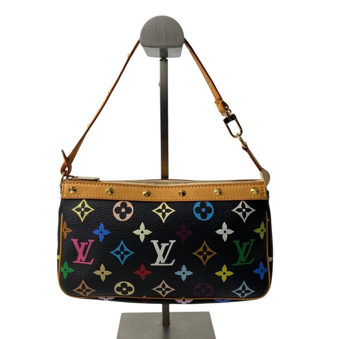 Louis Vuitton Women's Multi Pochette Accessoires Mini Handbag M92648 SL1004: --- Catalog ---Category: SizeSize (HxWxD): 12.5cm x 20.5cm x 4cm / 4.92'' x 8.07'' x 1.57''Category: DesignType: Handbag, PochetteColor: Multi-colorGender: WomenMaterial: PVC Category: GeneralBrand: L