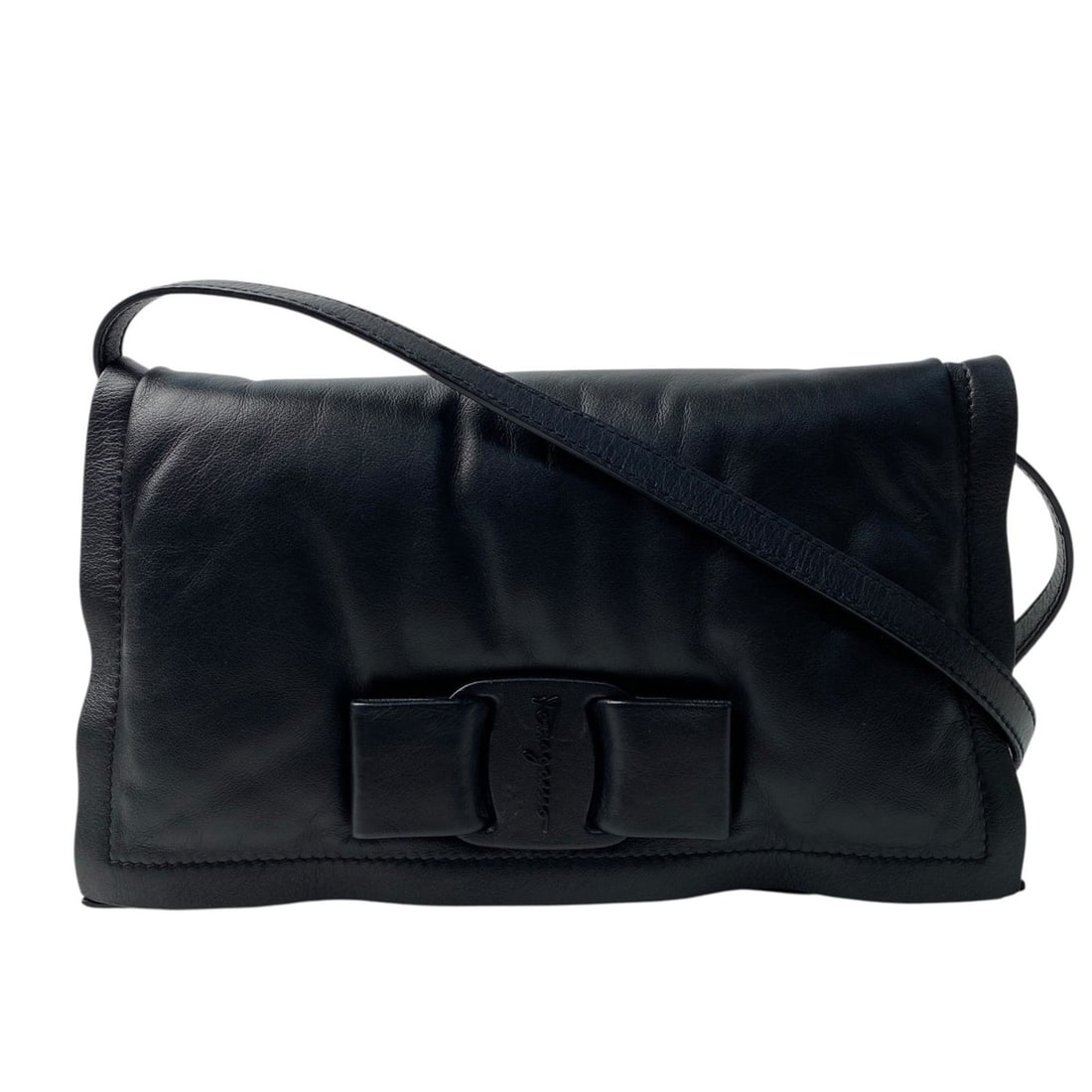 Salvatore Ferragamo Women's Shoulder Bag, Crossbody, Black: --- Catalog ---Category: SizeSize (HxWxD): 16cm x 23cm / 6.29'' x 9.05''Category: DesignType: Shoulder bagColor: BlackGender: WomenMaterial: Leather Category: GeneralBrand: Salvatore Ferragamo--- Item