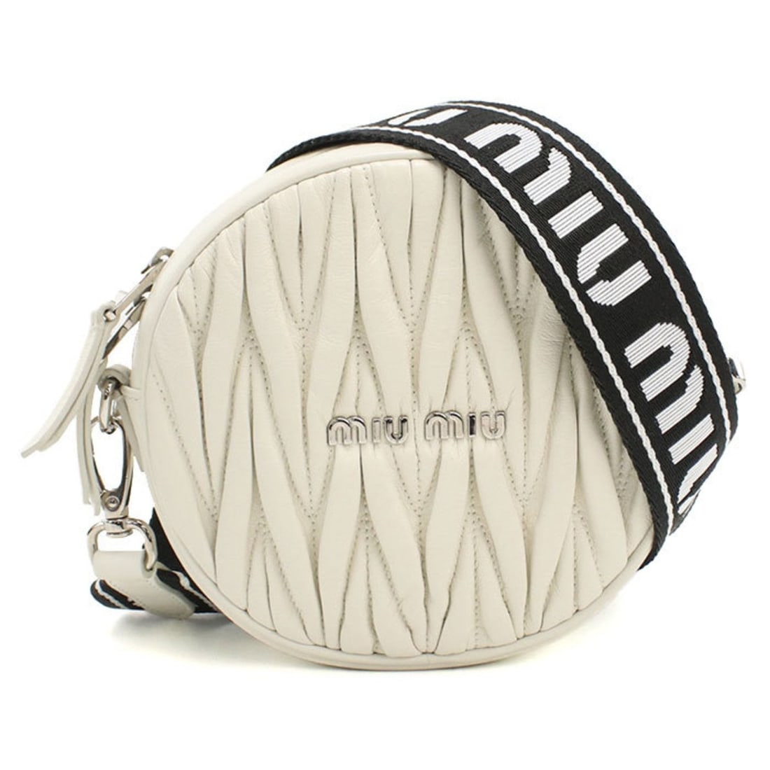 Miu Miu MIU Outlet Matelasse Shoulder Bag for Women, White: --- Catalog ---Category: SizeSize (HxWxD): 15cm x 15cm x 4cm / 5.9'' x 5.9'' x 1.57''Category: DesignType: Shoulder bagColor: WhiteGender: WomenMaterial: Leather Category: GeneralLine: MatelasseBrand: