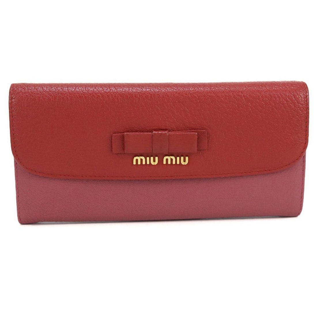 Miu Miu MIU Outlet Bifold Long Wallet for Women, Red: --- Catalog ---Category: SizeSize (HxWxD): 9.5cm x 19.5cm x 2.5cm / 3.74'' x 7.67'' x 0.98''Category: DesignType: Long wallet (bi-fold)Color: Red colorGender: WomenMaterial: Leather Leather/Fur Type: