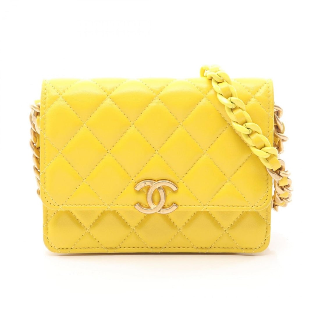 CHANEL Matelasse Mini Shoulder Bag/Handbag in Lambskin Leather, Yellow: --- Catalog ---Category: SizeSize (HxWxD): 12cm x 15cm / 4.72'' x 5.9''Category: DesignType: Handbag, Shoulder bagColor: YellowGender: WomenMaterial: Leather Leather/Fur Type: LambskinCategory: Genera