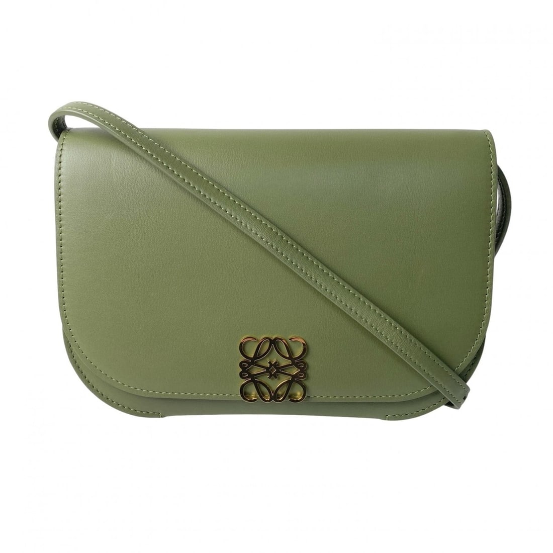 LOEWE Women's Goya Accordion Shoulder Bag A896O44X01 Crossbody: --- Catalog ---Category: SizeSize (HxWxD): 11cm x 16cm / 4.33'' x 6.29''Category: DesignType: Shoulder bag, Sling bagColor: GreenGender: WomenMaterial: Leather Category: GeneralBrand: Loewe--- Item Li