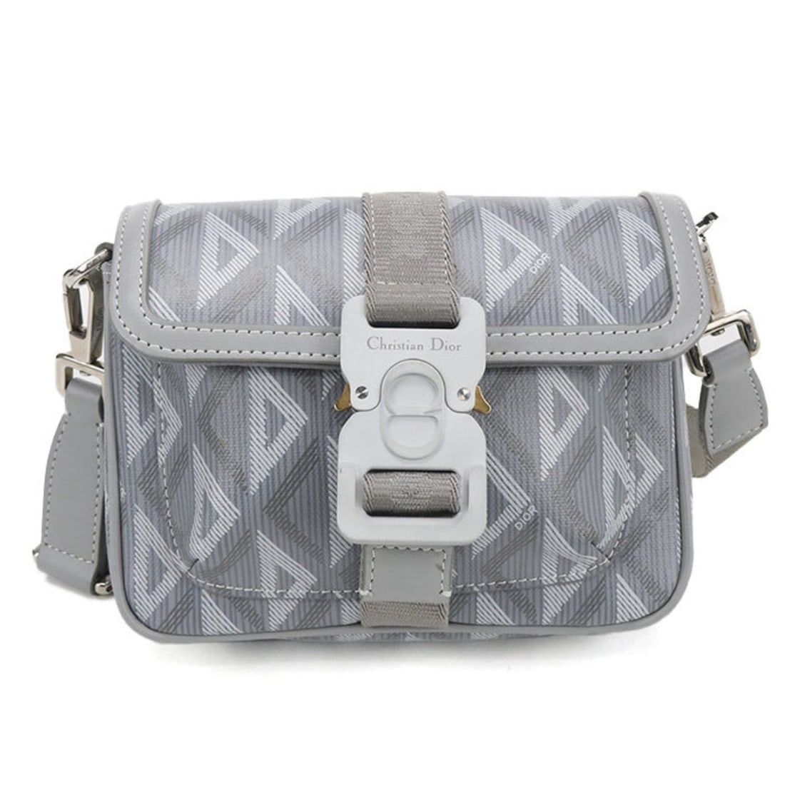 Christian Dior DIOR CD Diamond Shoulder Bag, Men's, Gray: --- Catalog ---Category: SizeSize (HxWxD): 14cm x 17cm x 5cm / 5.51'' x 6.69'' x 1.96''Category: DesignType: Shoulder bagColor: GrayGender: MenMaterial: PVC Category: GeneralBrand: Christian DiorCount