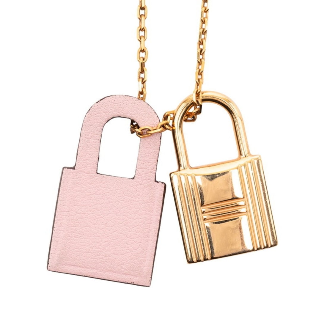 Hermes Hermès O'Kelly PM Necklace in Gold and Pink Plated with Swift Leather for Women: --- Catalog ---Category: SizePendant Size: 23.6mm x 13.1mm / 0.92'' x 0.51''Neck Circumference: 49.5 cm / 19.48''Category: DesignColor: Gold, PinkGender: WomenMaterial: Swift leatherNecklace Type: Nec