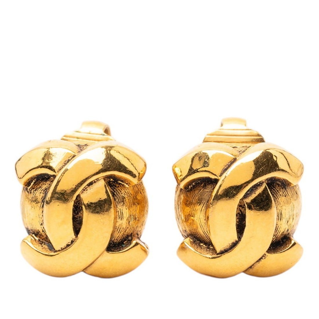 CHANEL Coco Mark Earrings, Gold Plated, Women's,: --- Catalog ---Category: SizeSize (HxWxD): 15.00mm x 13.90mm / 0.59'' x 0.55''Category: DesignType: Clip earringsColor: GoldGender: WomenCategory: GeneralBrand: Chanel--- Item List ---Section: Conditi