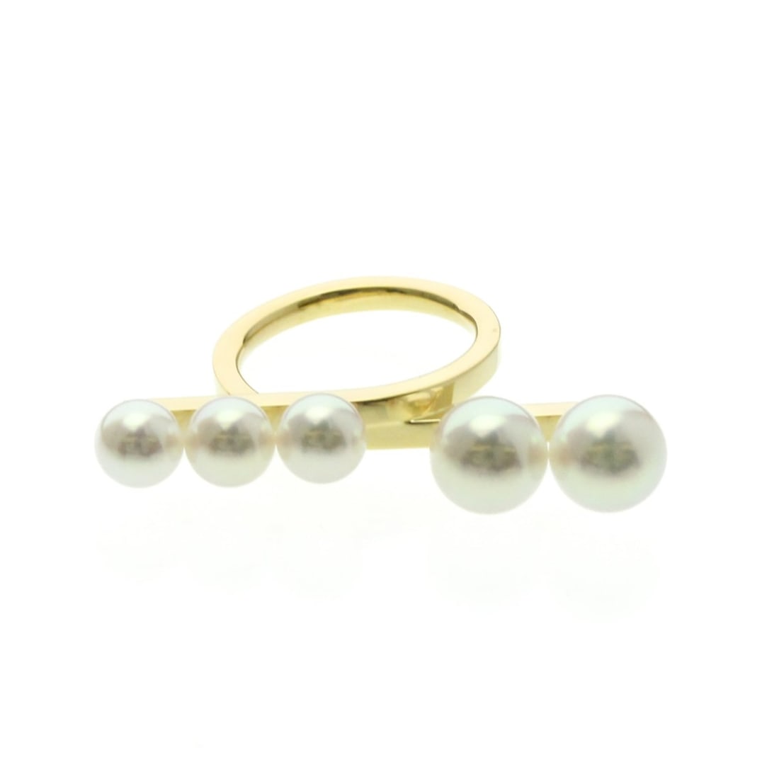 Tasaki Balance Ring Yellow Gold (18K) Fashion Pearl Band Ring Gold: --- Catalog ---Category: SizeWidth: 2.1mm / 0.08''Weight: 9.4g / 0.33oz.JP Size: 12US Size: 6Stone Size (HxW): 8.40mm x 8.40mm / 0.33'' x 0.33''Category: DesignType: Band ringColor: GoldMetal: GoldSto