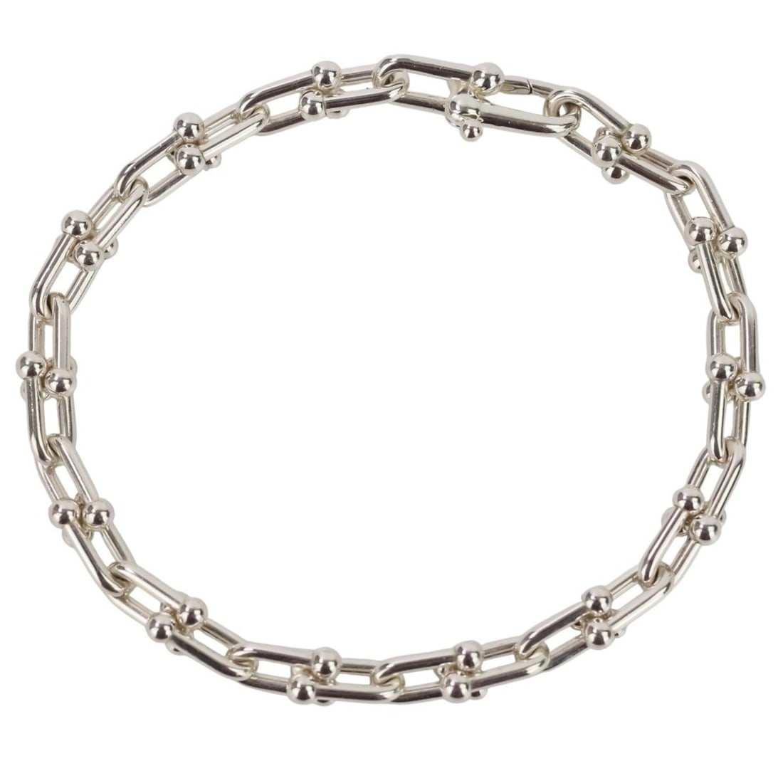 TIFFANY & Co. Tiffany HardWear Small Link Bracelet in 925 Silver for Women: --- Catalog ---Category: SizeLength: 19.5cm / 7.67''Category: DesignType: Link braceletColor: SilverGender: WomenCategory: GeneralBrand: Tiffany--- Item List ---Section: ConditionRanking: Rank SA Used
