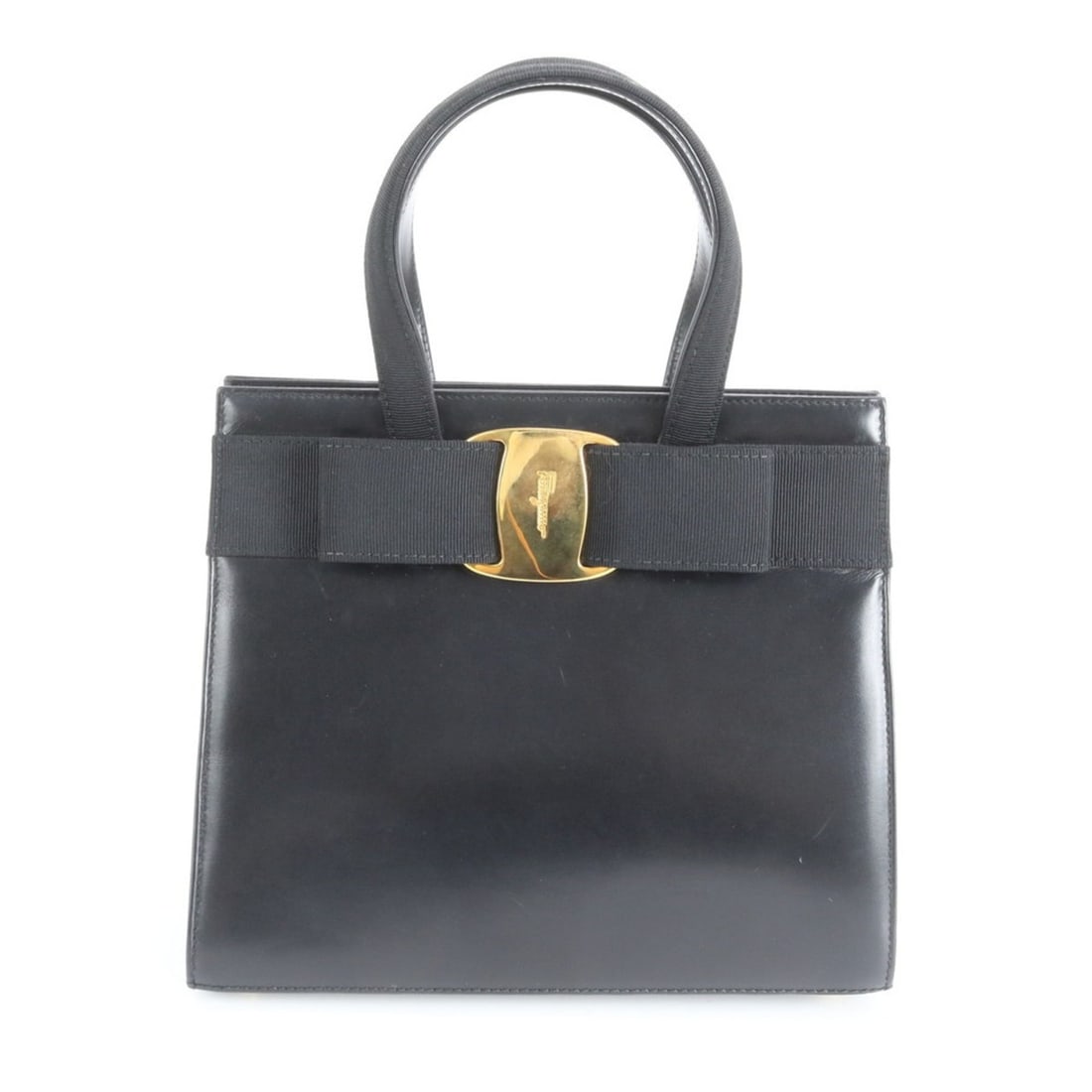 Salvatore Ferragamo Vara Ribbon Leather Handbag Tote Bag Black Women's: --- Catalog ---Category: SizeSize (HxWxD): 21cm x 24cm x 9cm / 8.26'' x 9.44'' x 3.54''Handle Length: 32cm / 12.59''Category: DesignType: Handbag, Tote bagColor: BlackGender: WomenMaterial: Leather Ca